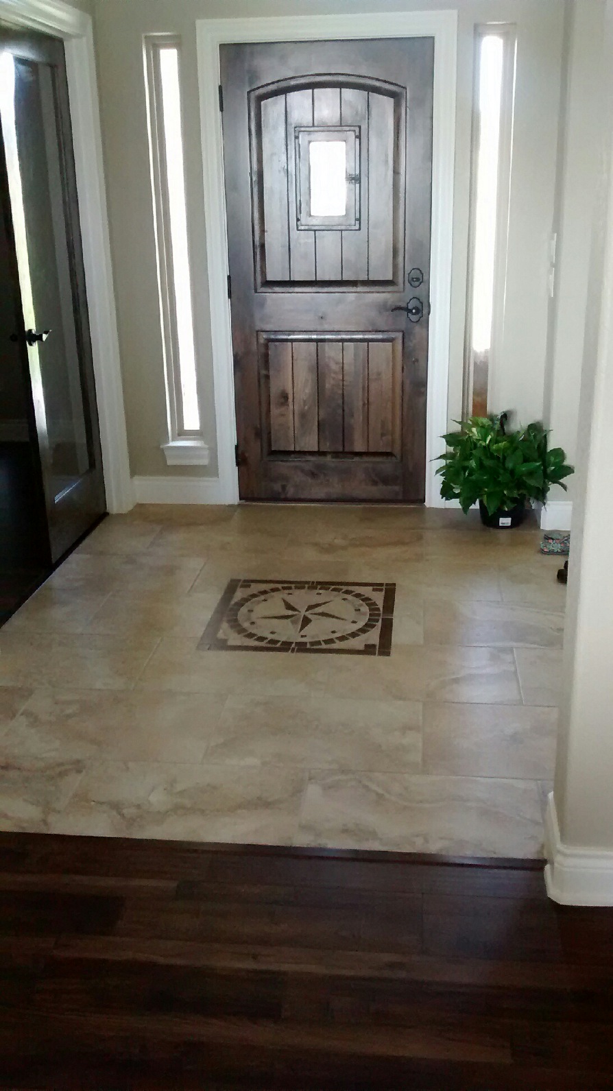 Entry Tile with Door